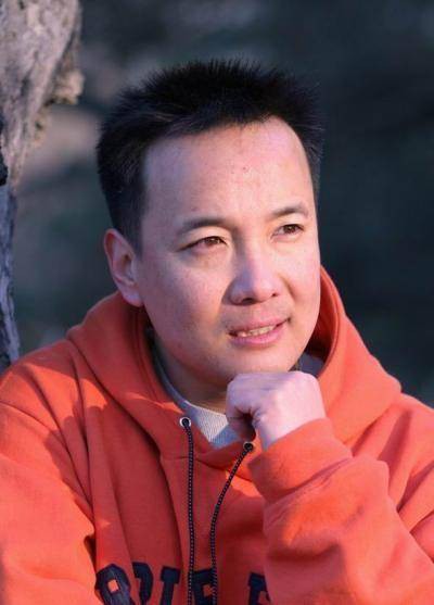 sao phim hoan chau cach cach pham toi ngo sat ra tu thanh danh lay vo dep kem 12 tuoi