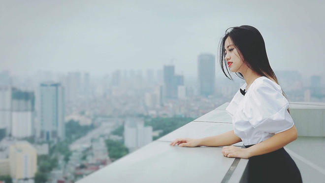 cuoc song cua nu mc chi ong vang noi tieng tu nam 15 tuoi gio ra sao
