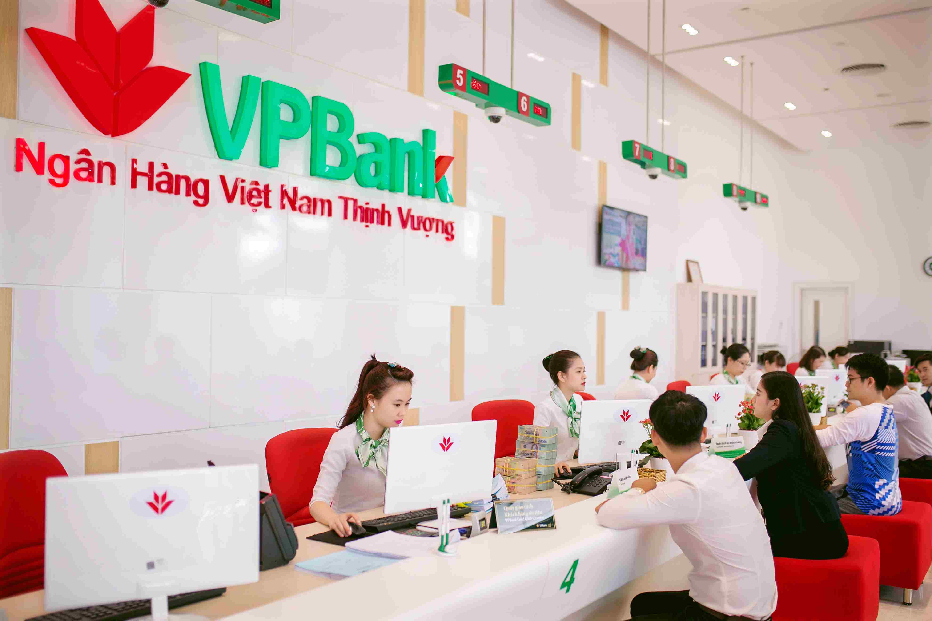 loi nhuan hop nhat quy ii cua vpbank tang 34