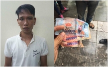 da tim ra doi tuong tra 900000 dong tien am phu cho 2 du khach nuoc ngoai