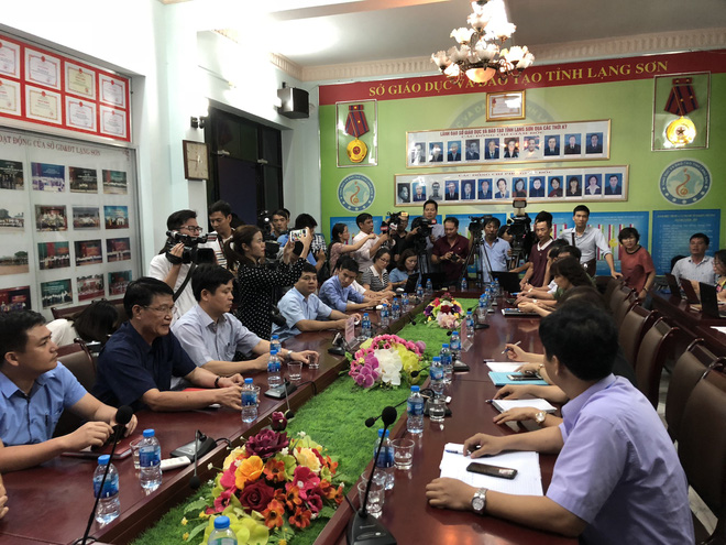 hop bao vu nghi van diem thi o lang son chi co 8 bai thi van bi giam diem bai thi trac nghiem khong phat hien sai pham sau khi cham tham dinh