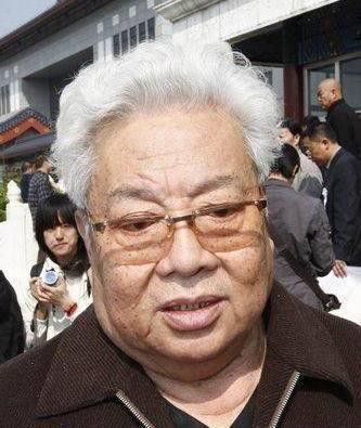 phat to phim tay du ky 1986 co 3 con gai xinh dep tu nhan la phan no boc trong nha