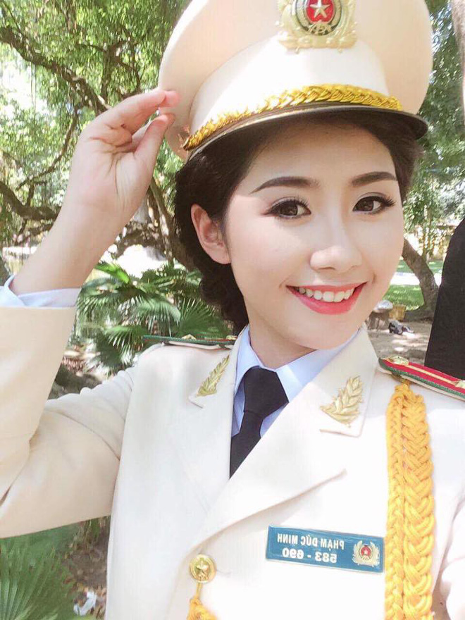 can canh nhan sac nu tiep vien hang khong gay chu y lot chung ket hoa hau viet nam 2018