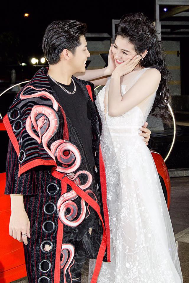 do ve nong bong cua hoa hau a hau dinh tin don tinh ai voi noo phuoc thinh