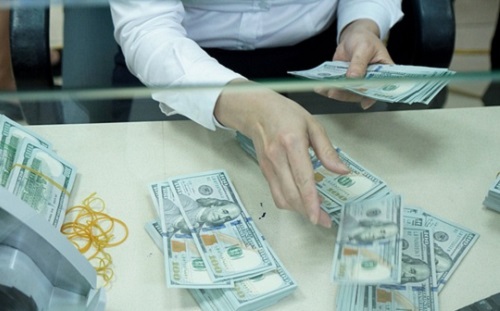 nang gia ban usd de phu hop dien bien cua thi truong