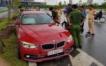 co gai 20 tuoi chet tham sau va cham voi xe hop bmw tren duong pho sai gon