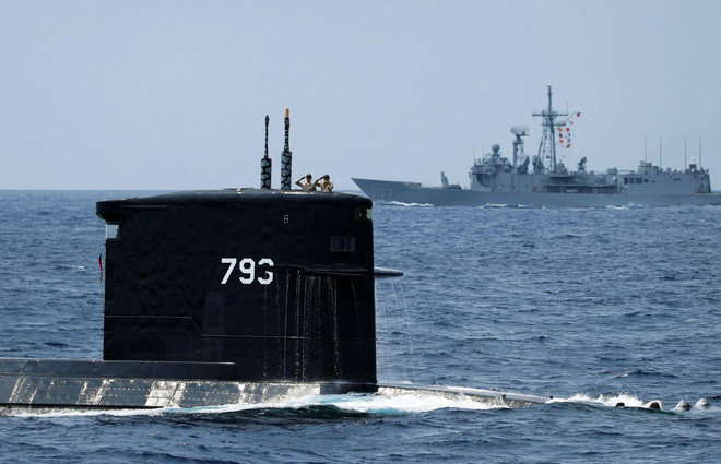 6 nha thau tro giup dai loan san xuat vu khi hang nang nham thang got chan asin cua tq