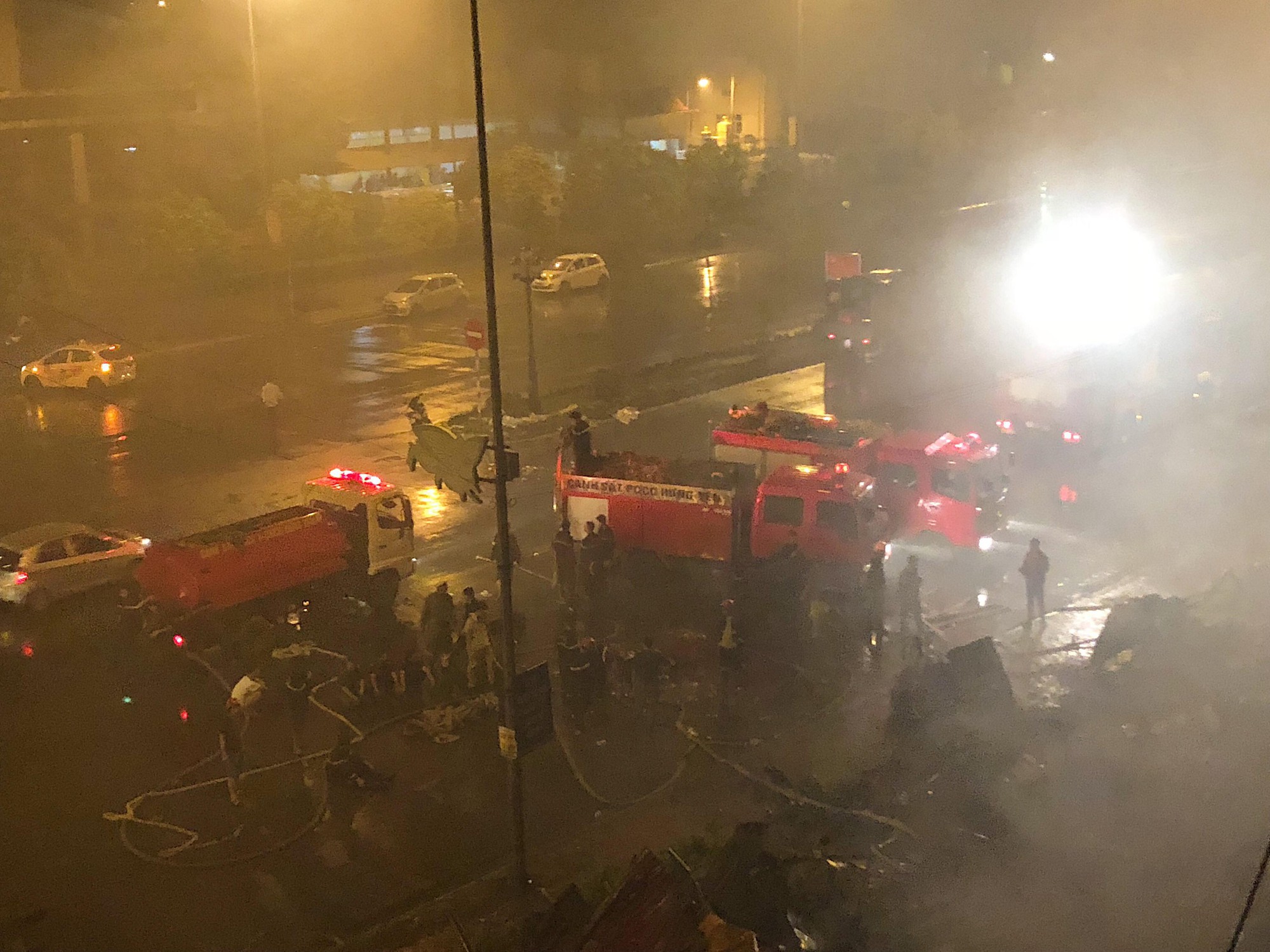 xot xa canh tieu thuong soc den ngat xiu sau vu chay cho gao chung toi khong lam duoc gi ca chi khoc thoi