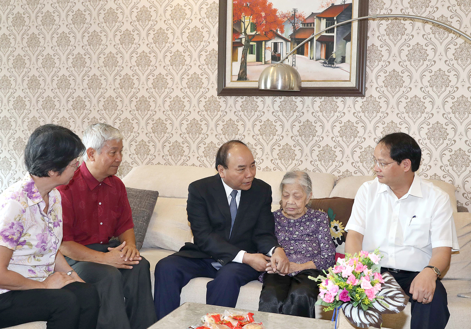 thu tuong tham hoi cac gia dinh liet sy tai ha noi