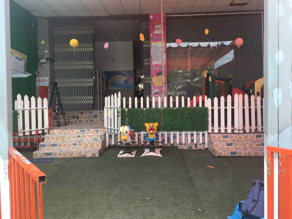 chu co so mam non noi be gai 5 tuoi bi tat sung mat chung toi khong bao che con yeu cau gia dinh bao cong an