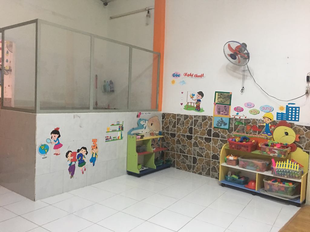 chu co so mam non noi be gai 5 tuoi bi tat sung mat chung toi khong bao che con yeu cau gia dinh bao cong an