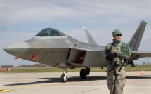 f 22 lo van de nghiem trong bao trung quoc duoc dip len mat che bai my