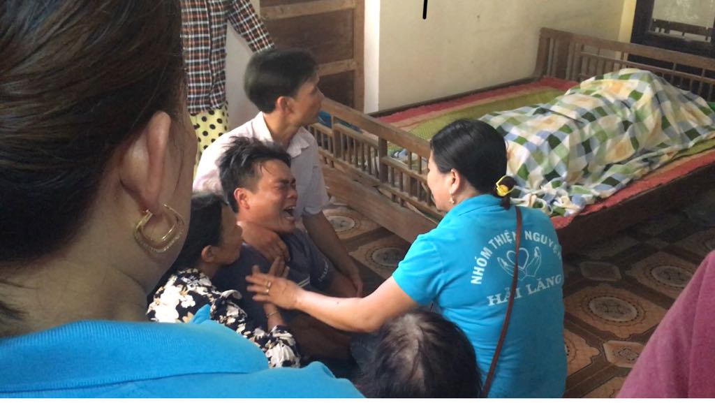 vu tai nan tham khoc ngay cuoi tang thuong bao trum ca gia dinh co 4 nguoi mat