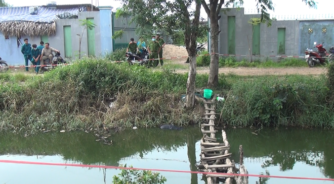 thi the nguoi dan ong tu vong duoi kenh o sai gon