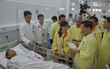 vu tai nan xe ruoc dau khien 17 nguoi thuong vong 2 nan nhan da qua con nguy kich