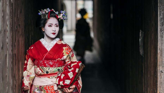 bi mat the gioi geisha nhat ban tu mot net van hoa lau doi ren luyen kho cuc den ngo nhan mua vui cua the gioi