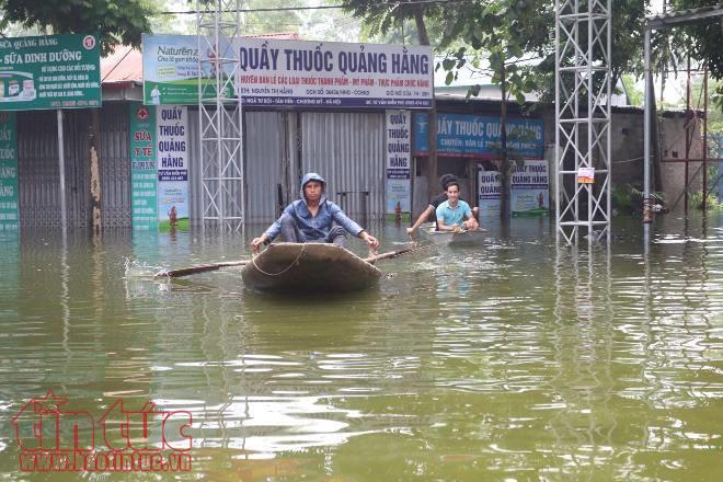 mua lu dien bien phuc tap nguoi dan chuong my khon kho chong choi canh ngap lut