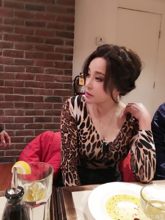 chan dung 2 nang vo tac thien nong bong quyen luc hang dau trung quoc dinh be boi tron thue