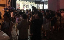 ha noi hang tram cu dan chung cu bo chay tan loan giua troi mua khi phat hien co chuong bao chay