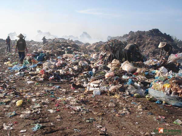 binh phuoc o nhiem moi truong tu bai rac lo thien