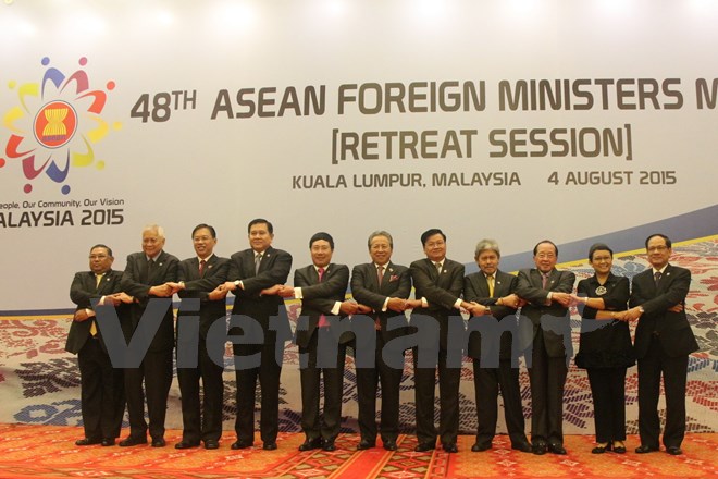 asean tang doan ket va trach nhiem trong van de bien dong