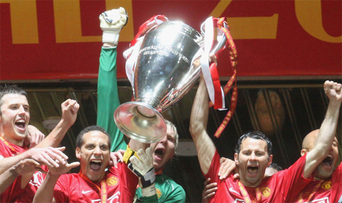 man utd de tho hon o champions league nho ajax bi loai