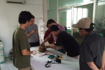 nguoi dan tp hcm tu nguyen ban giao 1 ca the te te