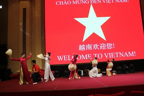 viet nam cu doan 7 nguoi tham du lien hoan trung quoc asean