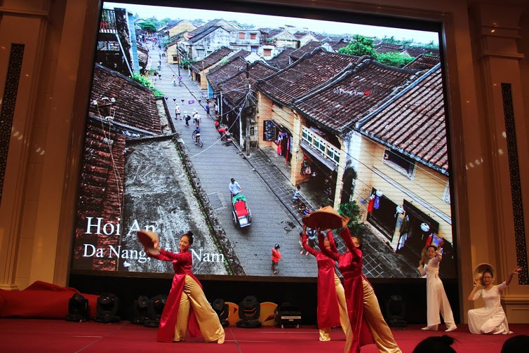 viet nam cu doan 7 nguoi tham du lien hoan trung quoc asean