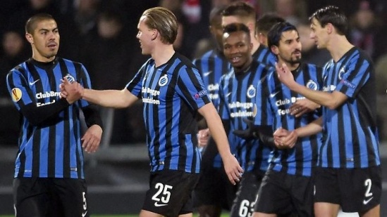 manchester united va club brugge som dinh doat so phan