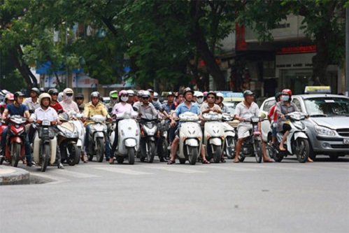 den luot bo tai chinh kien nghi bo thu phi xe may