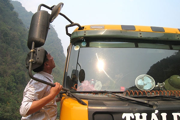 dai ta cong an biet phai ve bo giao thong de chong tieu cuc noi gi