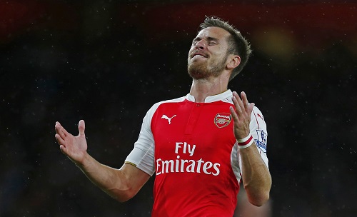 arsenal va liverpool chua thay bong dang nha vo dich