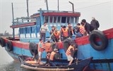 binh thuan lat tau tren bien ca lang chai bang hoang sau tin du