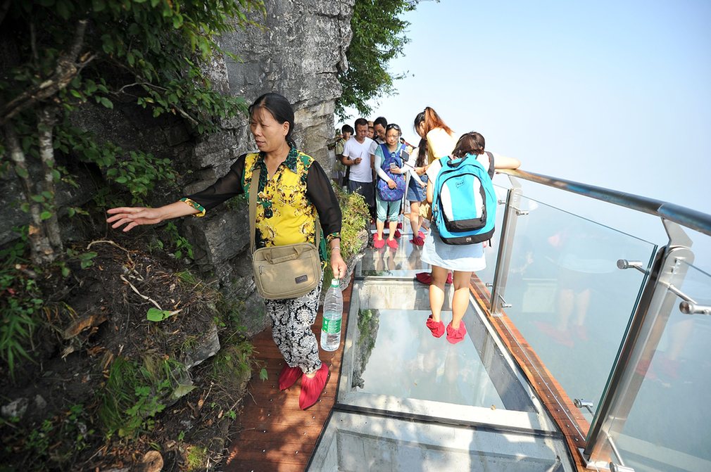 trung quoc duong len thien dang khong danh cho du khach yeu tim