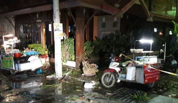 thai lan danh bom kep o khu nghi mat 21 nguoi thuong vong