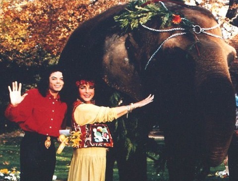 elizabeth taylor va michael jackson moi quan he la lung nhat