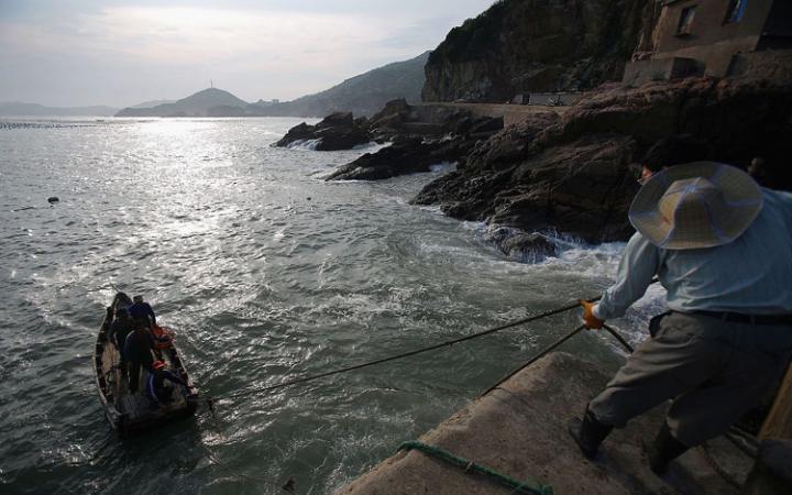 nu du khach song sot mot cach ky dieu sau 38 gio troi dat tren bien