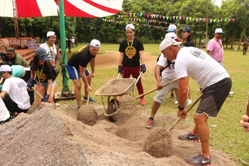 hoa binh nhan cam ket vien tro pcpnn tren 11 trieu usd 6 thang dau nam 2016