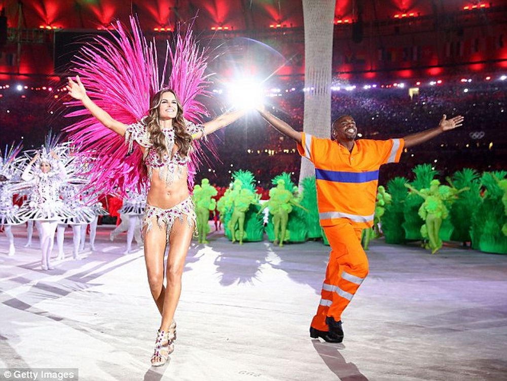 chan dai victorias secret day nong bong trong le be mac olympic rio 2016