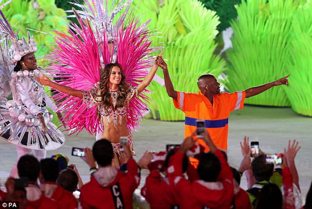 chan dai victorias secret day nong bong trong le be mac olympic rio 2016