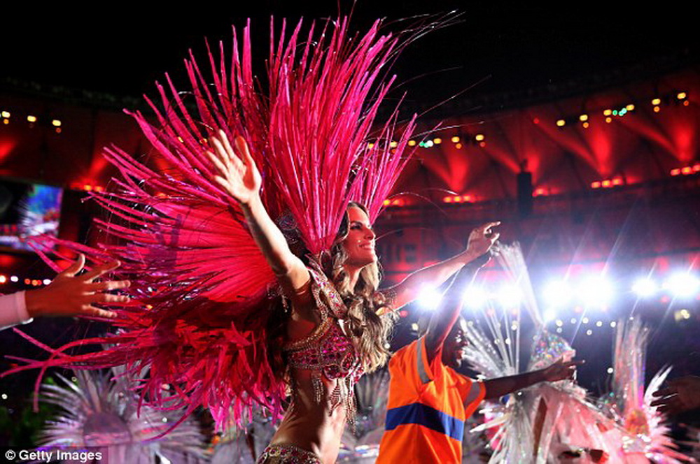 chan dai victorias secret day nong bong trong le be mac olympic rio 2016