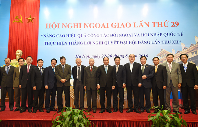 thu tuong nguyen xuan phuc giao nhiem vu cho nganh ngoai giao