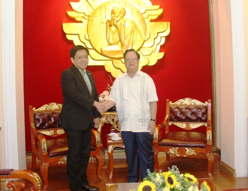 chu tich lien hiep vu xuan hong tiep dai su dac menh toan quyen nuoc cong hoa philippin tai viet nam noel servigon