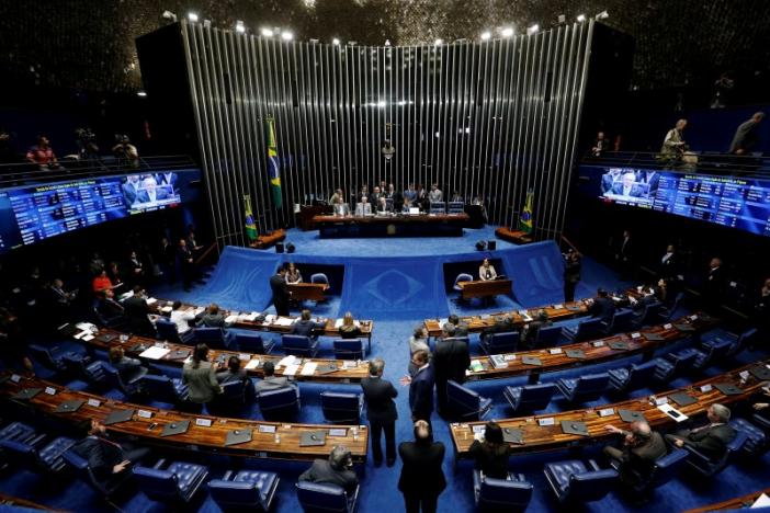 thuong vien brazil bat dau luan toi tong thong rousseff