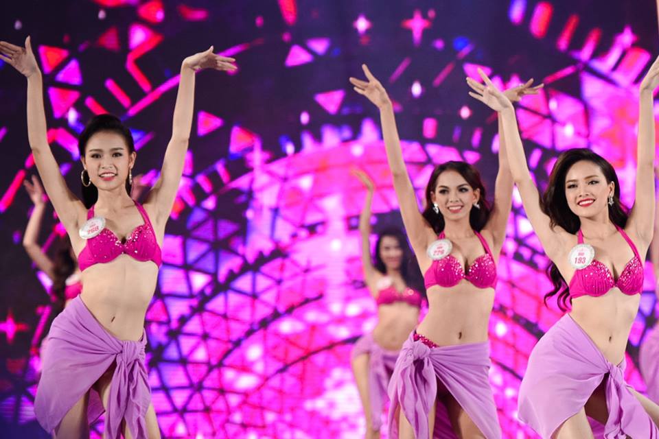 chiem nguong phan trinh dien bikini nong bong cua top 10 hhvn 2016