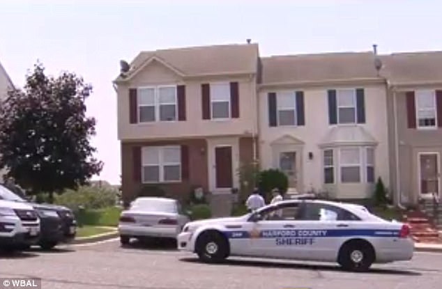 nam sinh 16 tuoi sat hai me de roi chu p a nh thi the gu i cho ba n