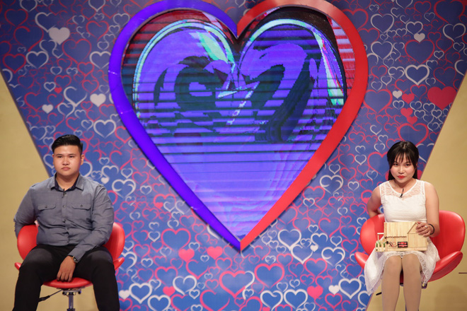 cap doi ban muon hen ho gay soc khi quyet dinh ket hon chi sau 2 tuan