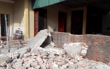 sap tuong cua phong giao dich ngan hang mot nguoi tu vong tai cho