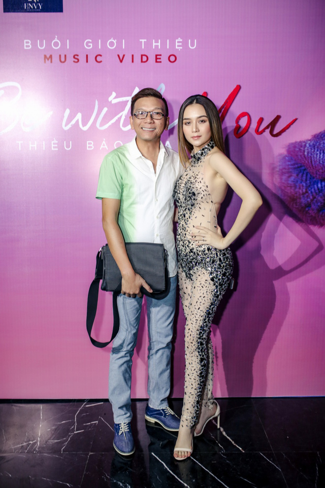 phuong uyen thieu bao trang xuc dong nhac ve scandal the voice cach day 5 nam
